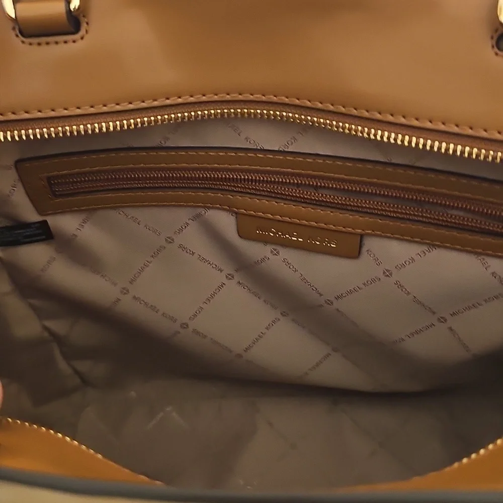Michael Kors Harrison Large Tote
